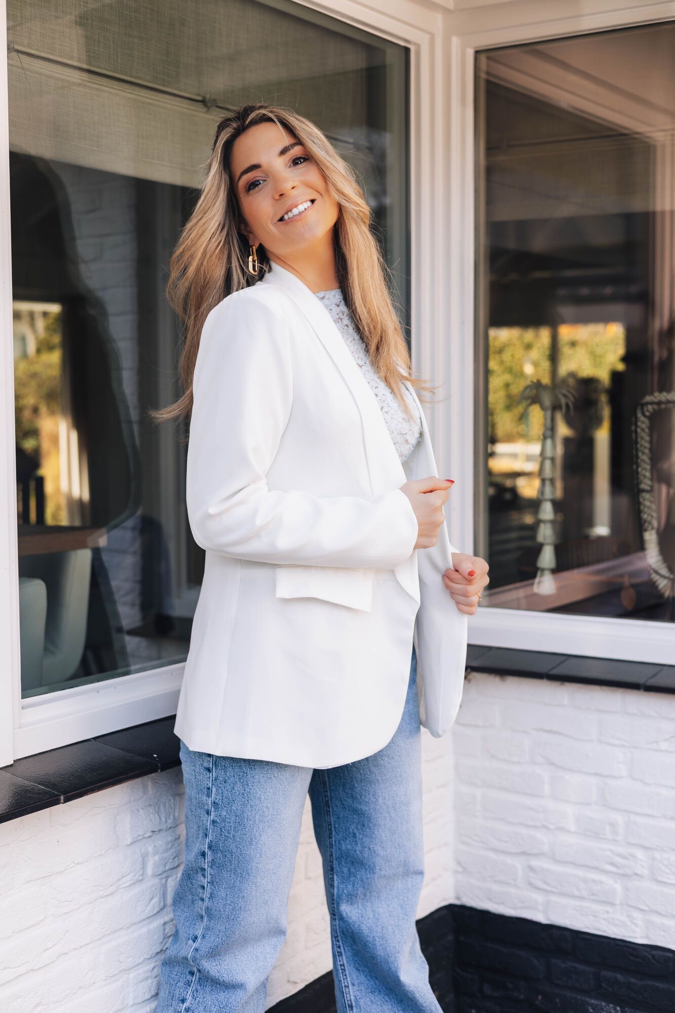 By Hilke Blazer Nien White
