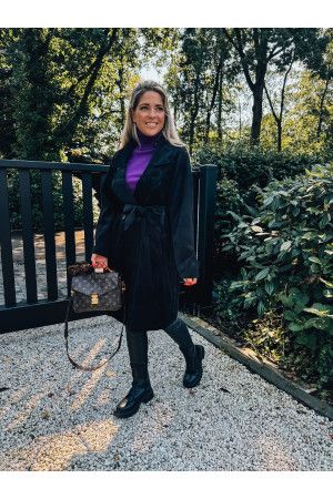 By Hilke Coat Caro Black