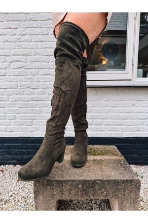 By Hilke Suede Heels Army