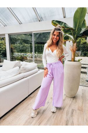By Hilke Pants Sara Lila