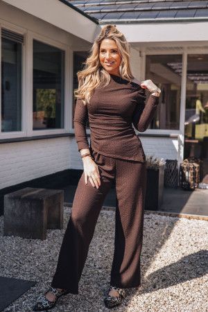 By Hilke Set Liss Brown